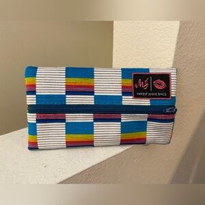 Makeup Junkie Bag. Zip Closure. NWOT.